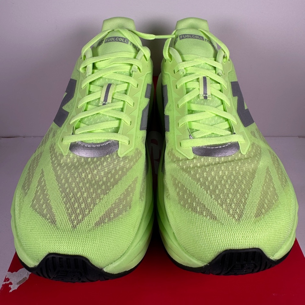 New Balance FuelCell Rebel v5 Shoes Mens 11 Mint Flash Green Silver Metallic - Picture 5 of 8